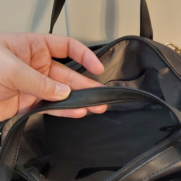 Kenneth Cole Reaction bag - Picture 5 of 6